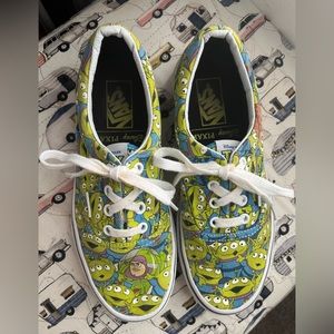 DISNEYxVANS Toy Story Glow in the dark Aliens